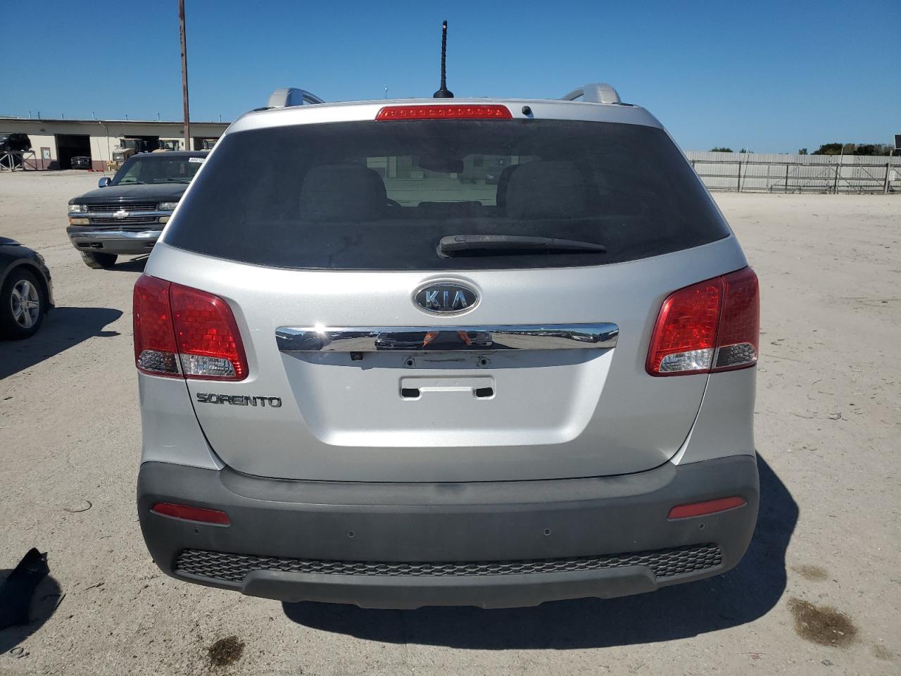2011 KIA SORENTO