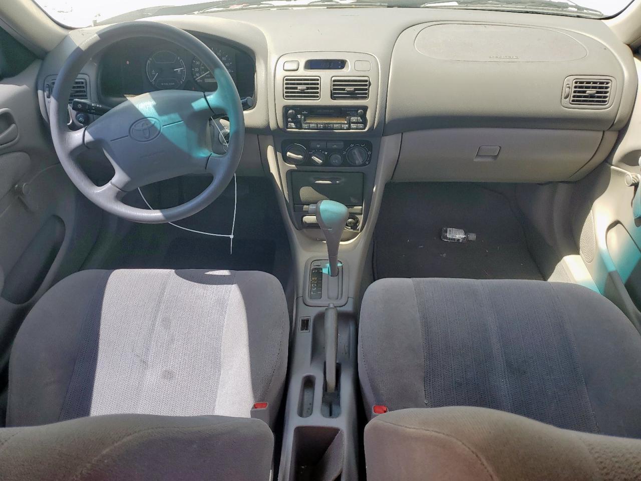 2002 TOYOTA COROLLA