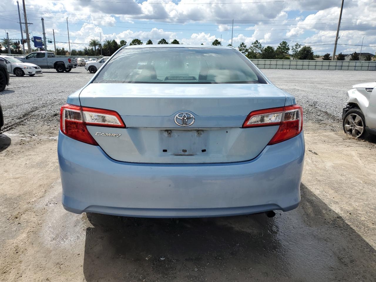 2014 TOYOTA CAMRY