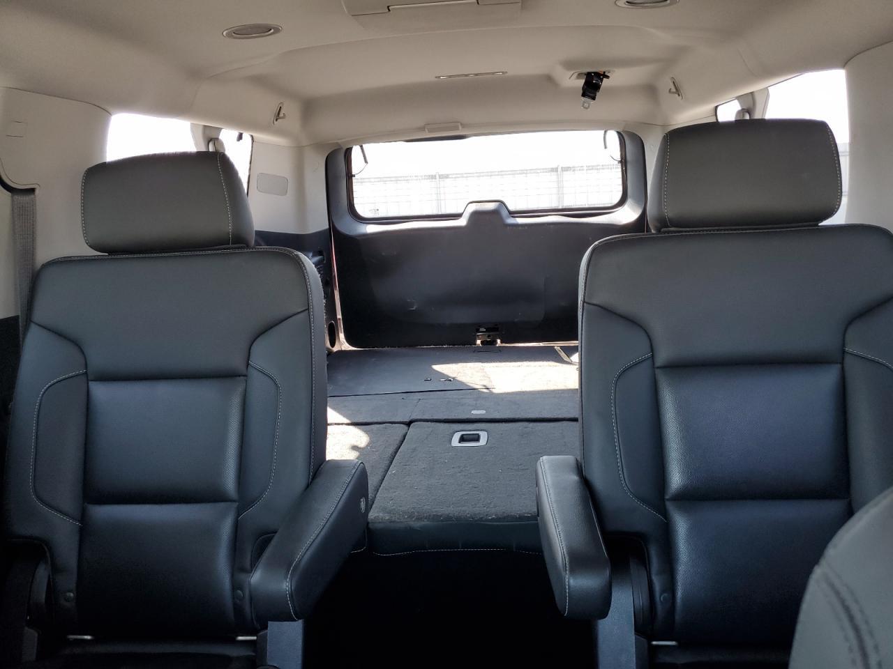 2018 CHEVROLET Suburban
