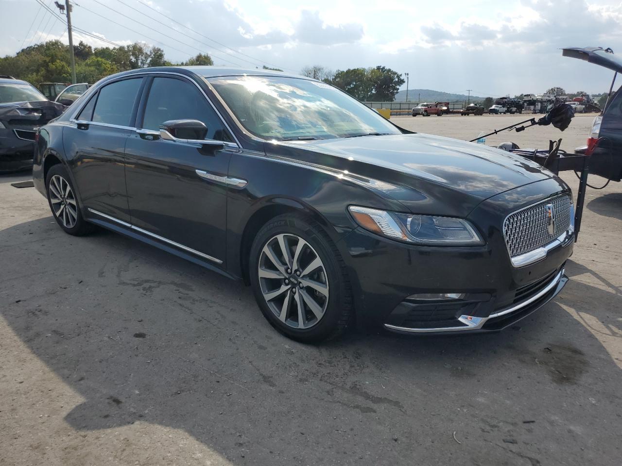 2018 LINCOLN Continental