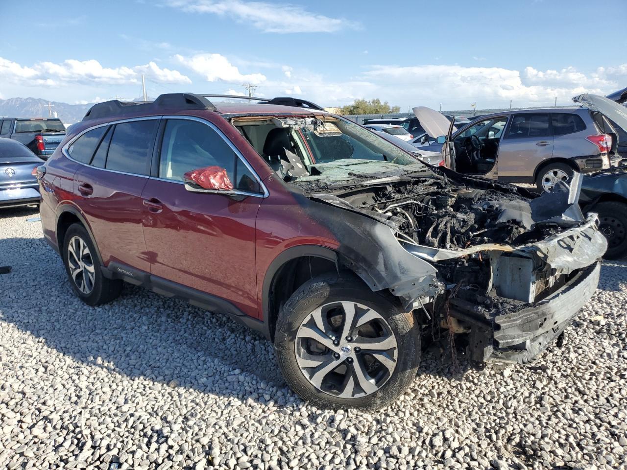 2020 SUBARU Outback
