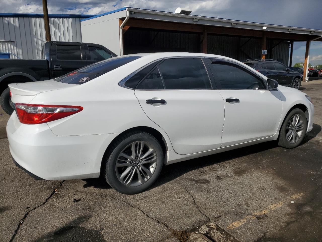 2017 TOYOTA CAMRY
