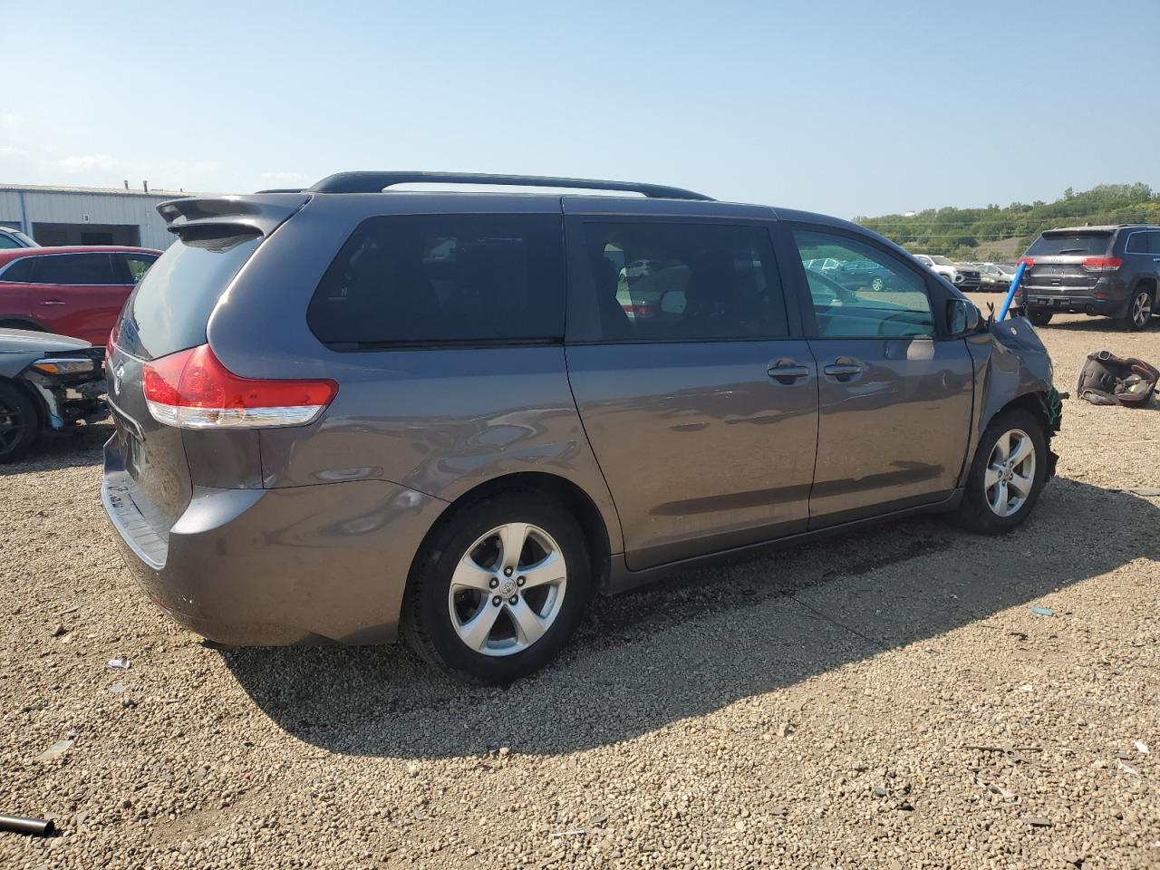 2014 TOYOTA SIENNA