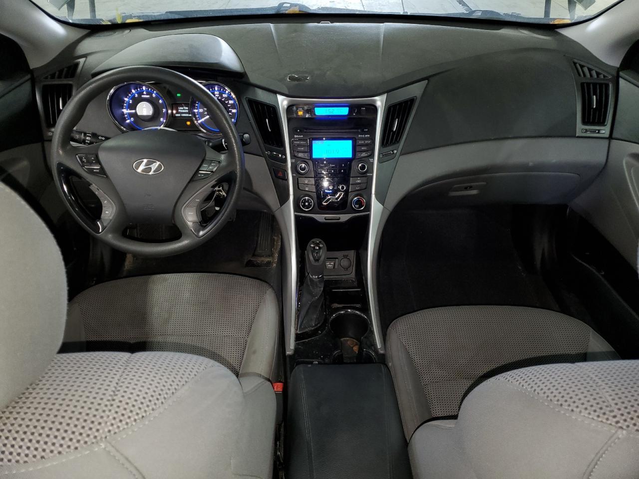 2013 HYUNDAI SONATA