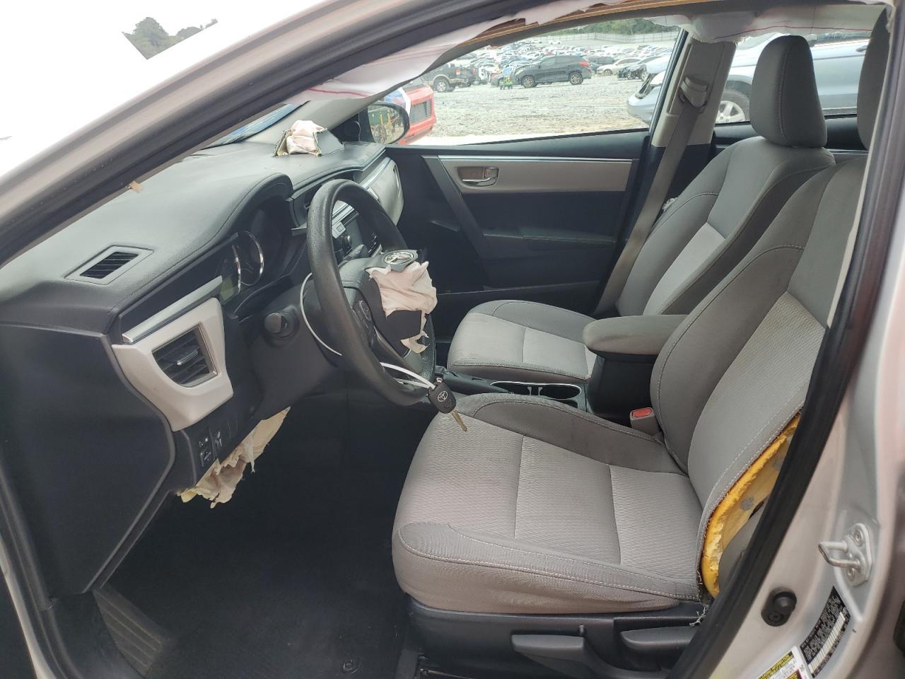 2015 TOYOTA COROLLA