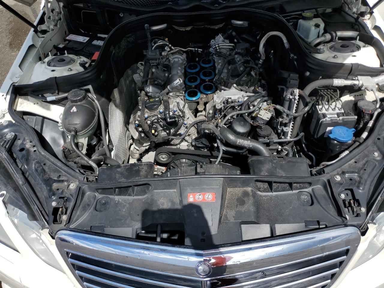 2013 MERCEDES-BENZ E-Class