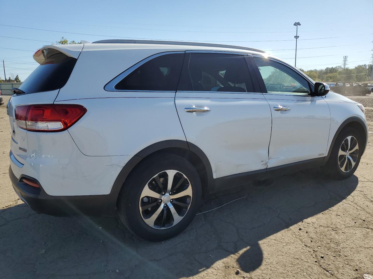 2016 KIA SORENTO