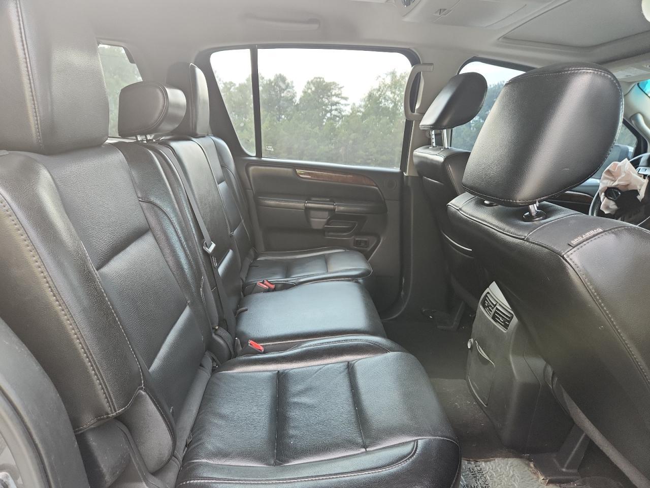 2014 NISSAN Armada