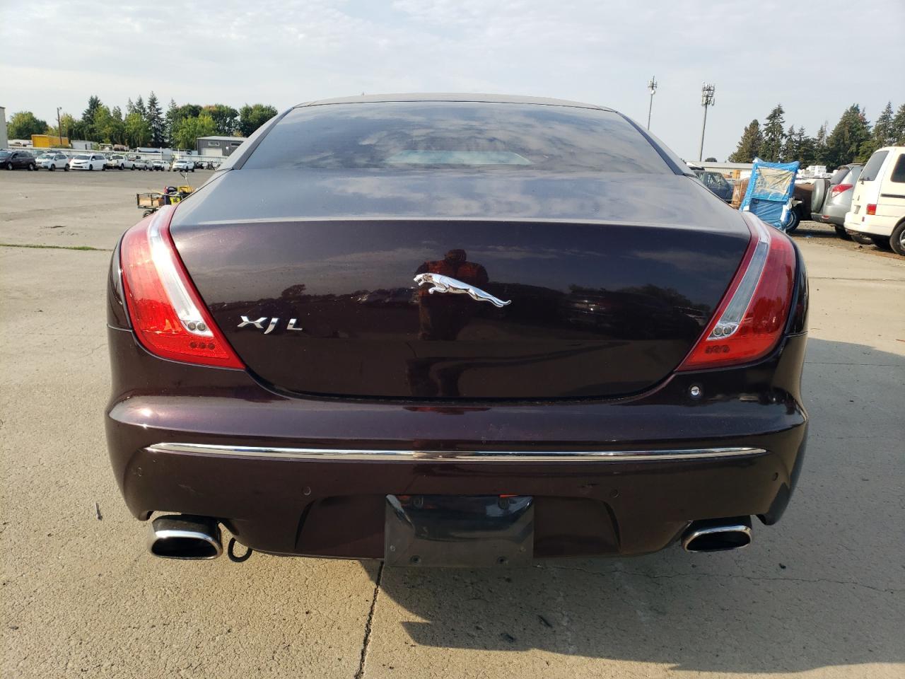 2011 JAGUAR Xj-Series