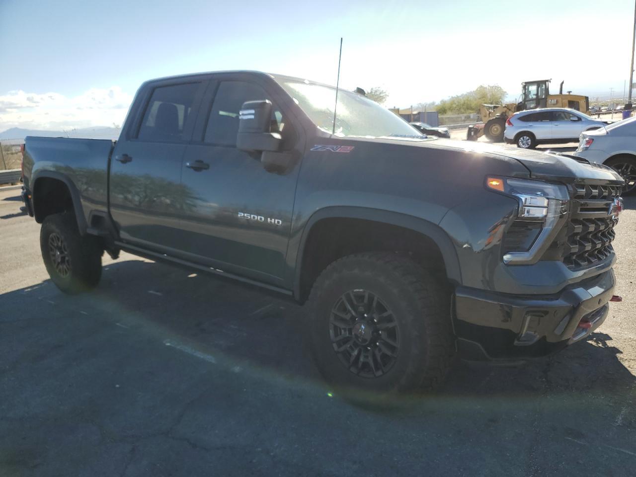 2025 CHEVROLET Silverado