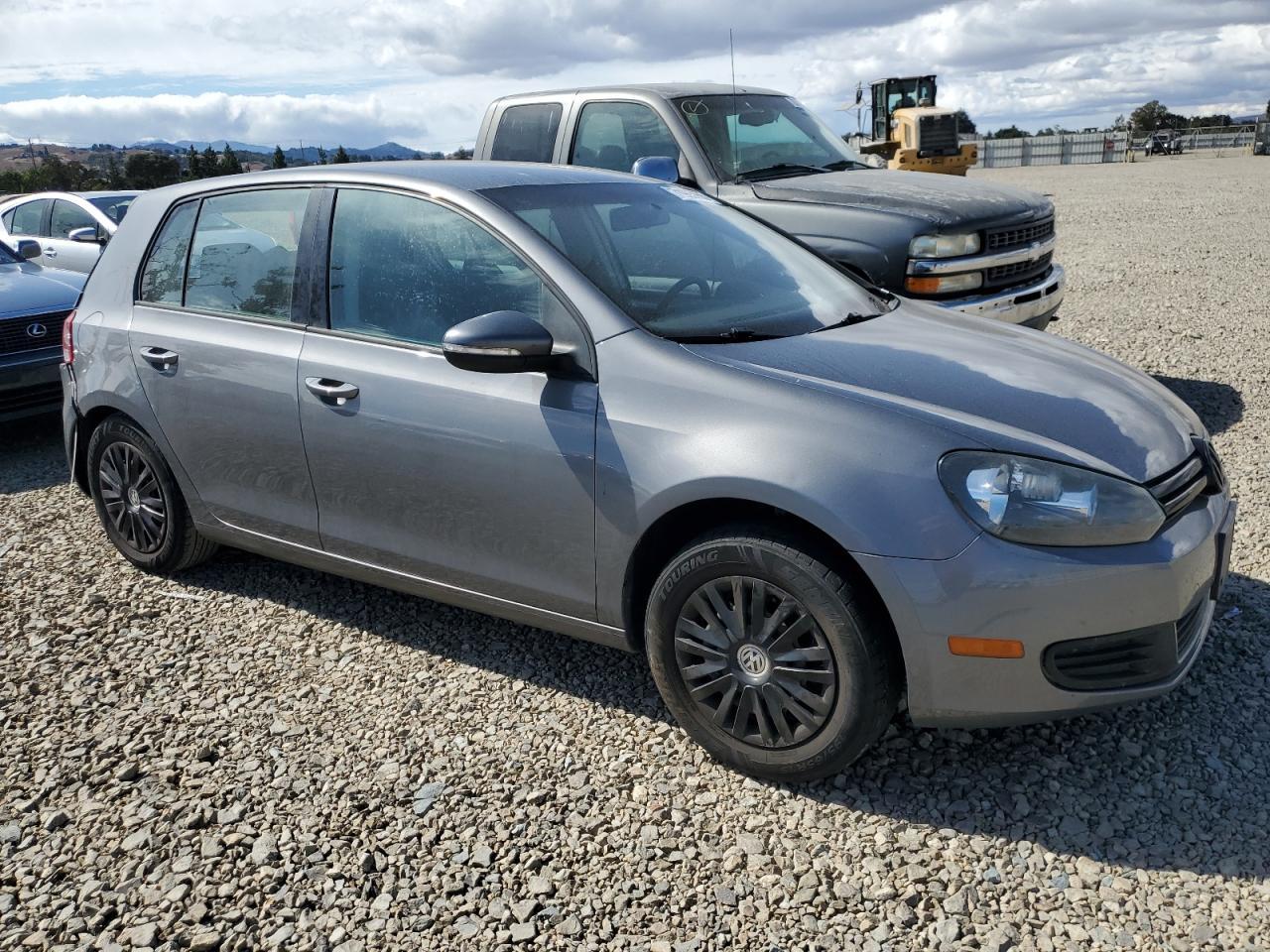 2014 VOLKSWAGEN GOLF