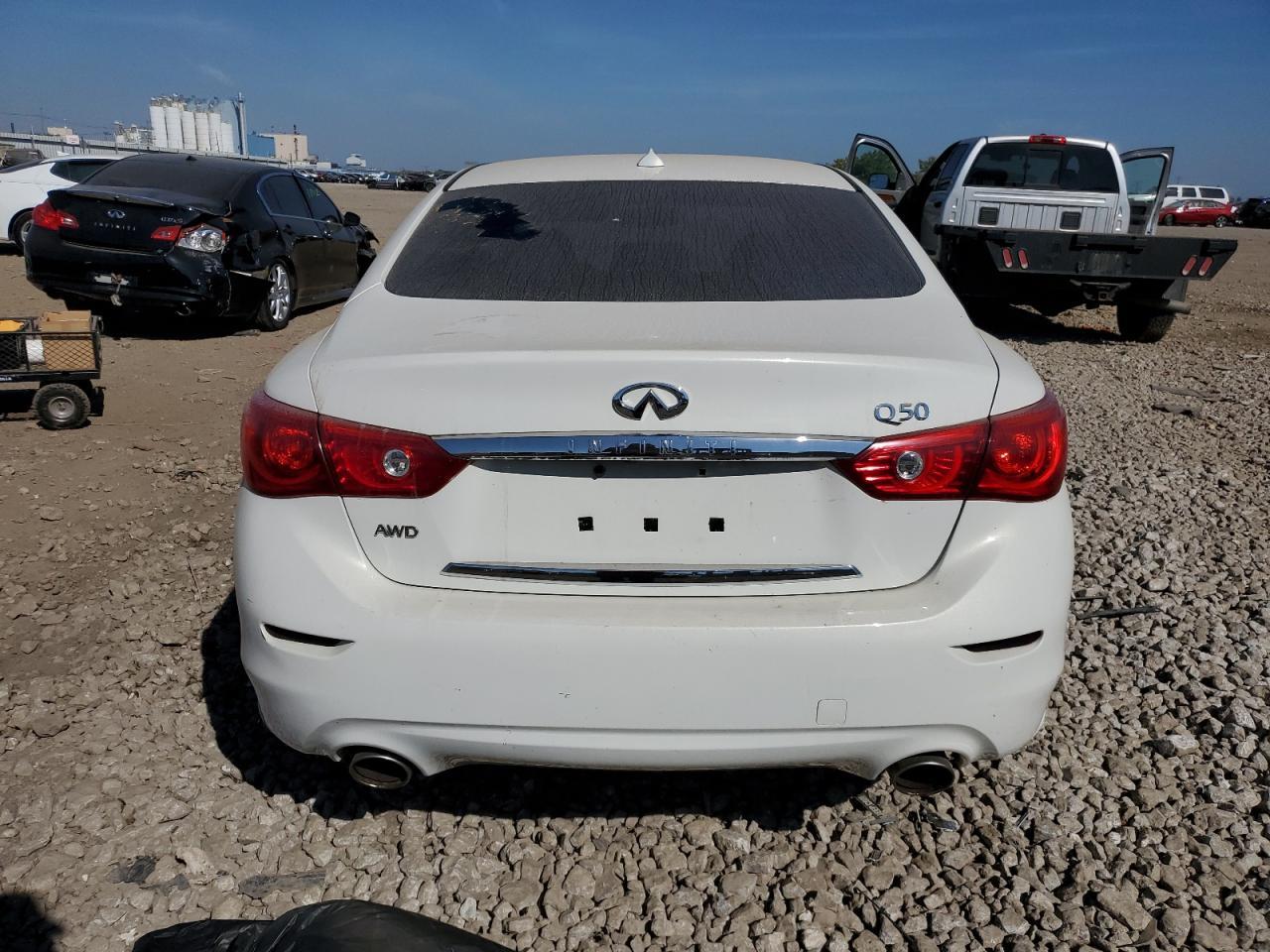 2015 INFINITI Q50