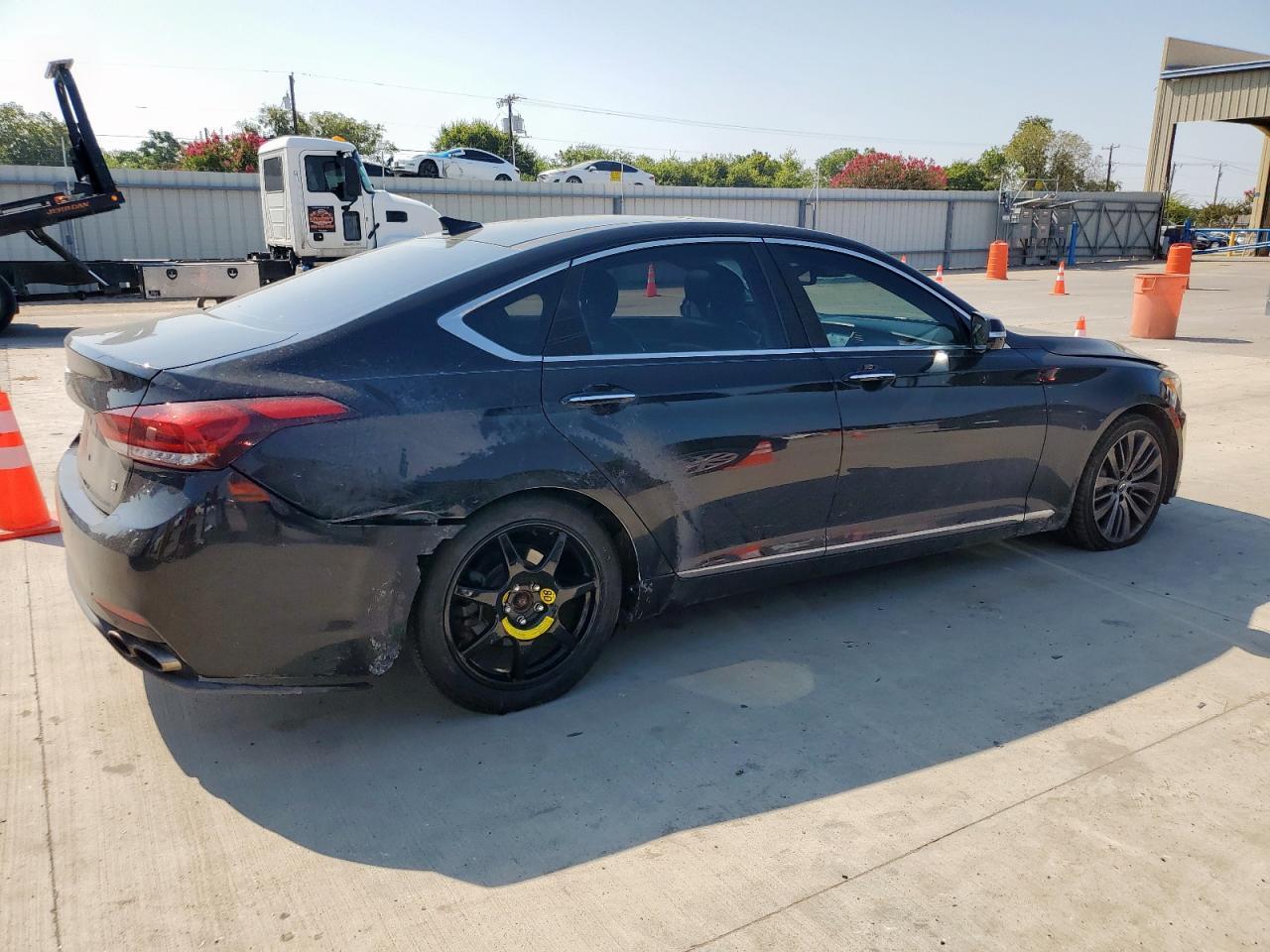 2015 HYUNDAI GENESIS
