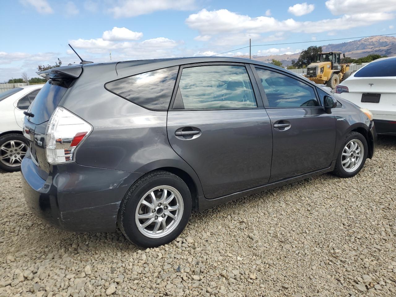 2012 TOYOTA PRIUS V
