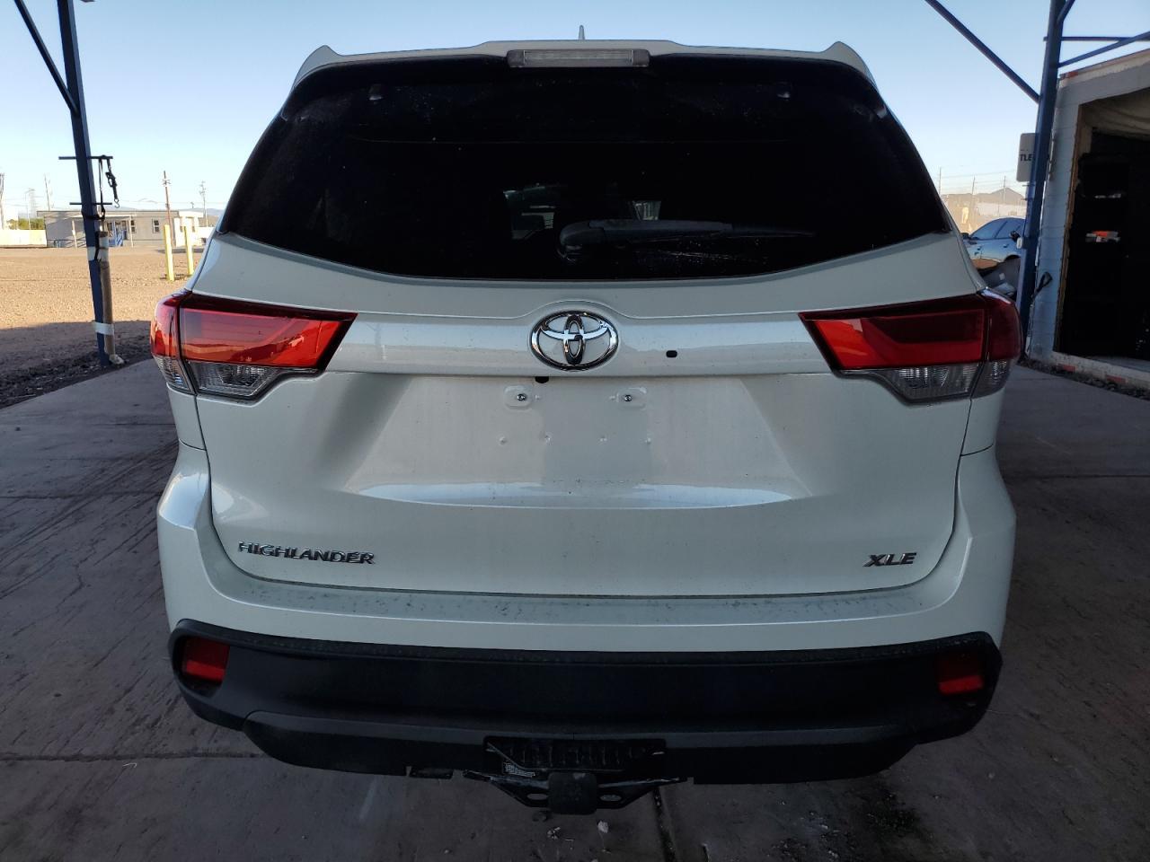 2018 TOYOTA HIGHLANDER