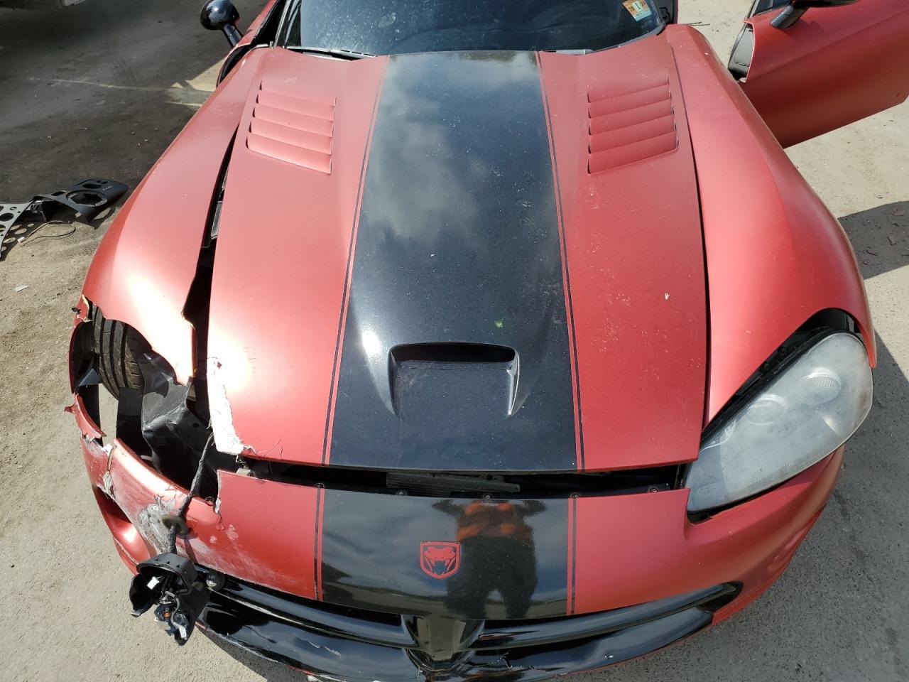 2005 DODGE Viper