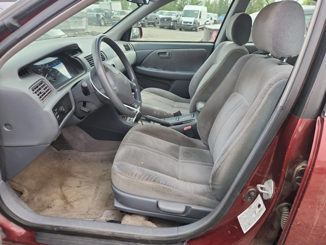 2001 TOYOTA CAMRY