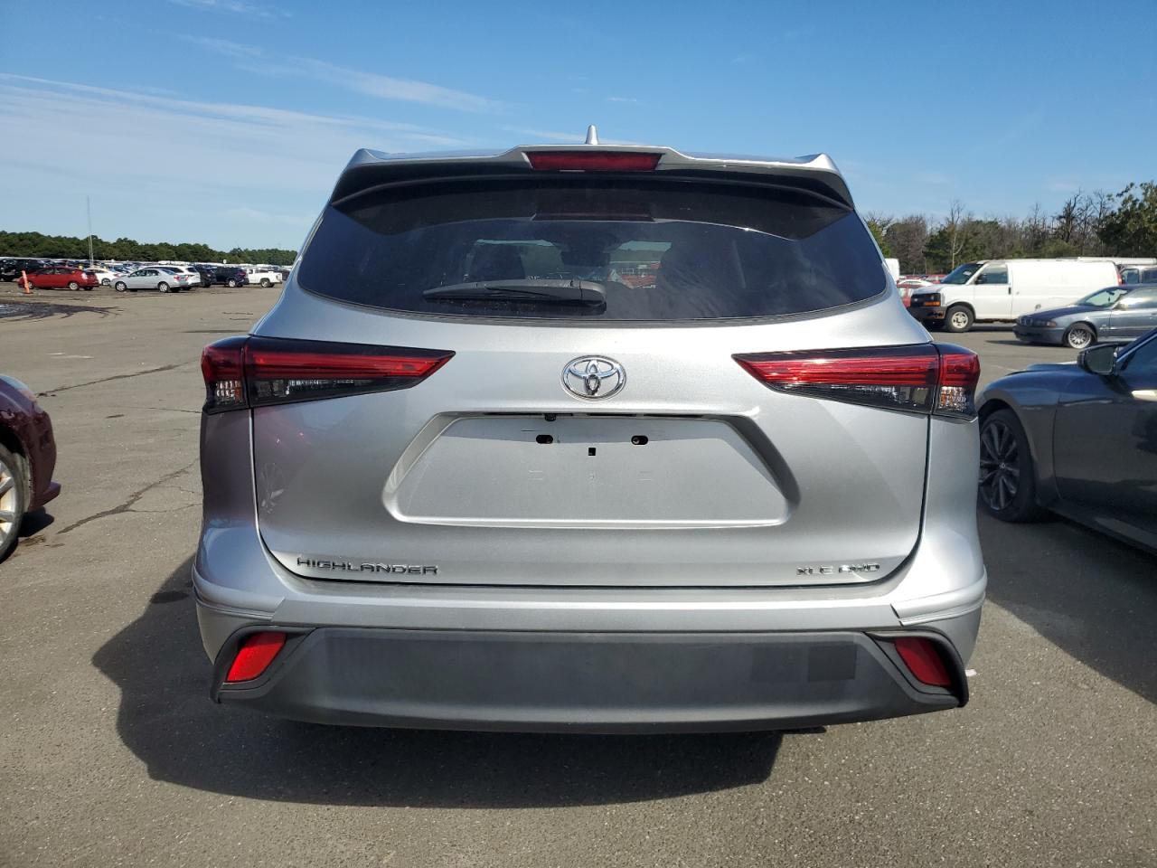 2021 TOYOTA HIGHLANDER