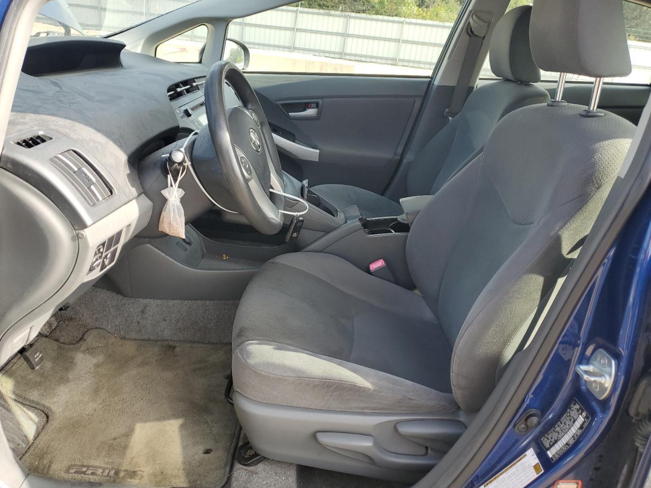 2011 TOYOTA PRIUS