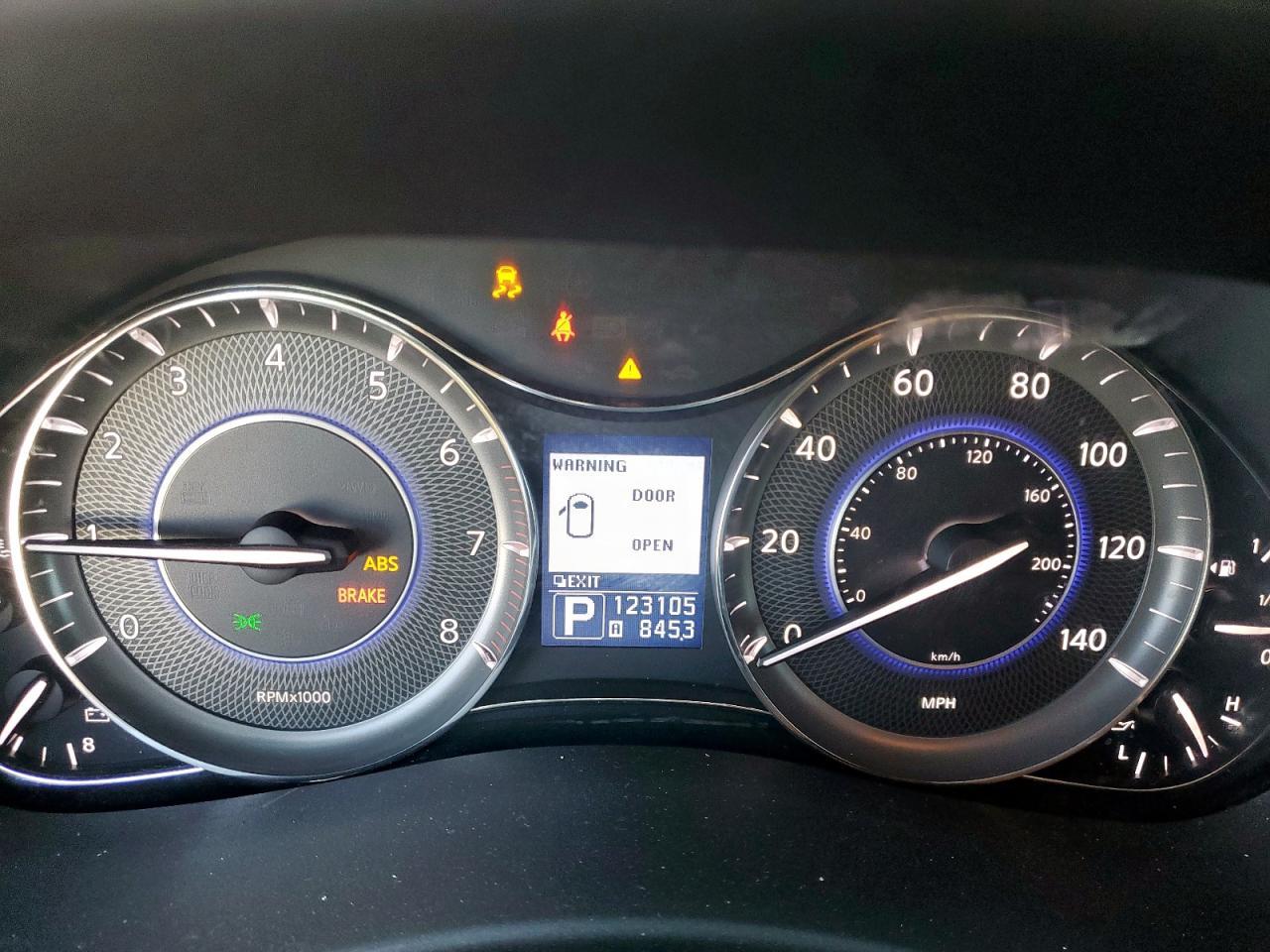 2011 INFINITI QX56