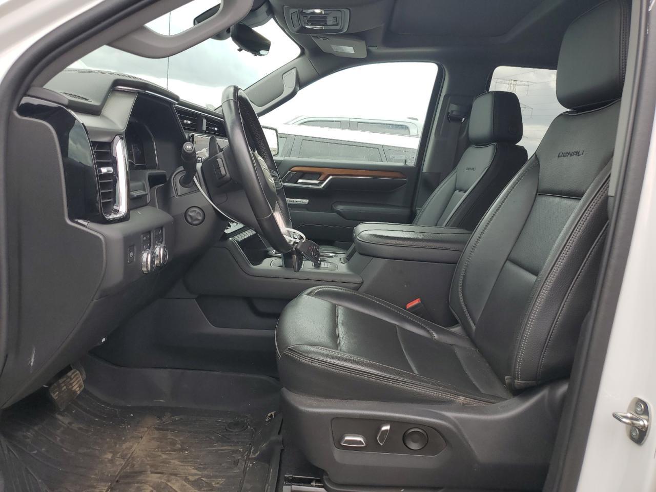 2023 GMC Sierra