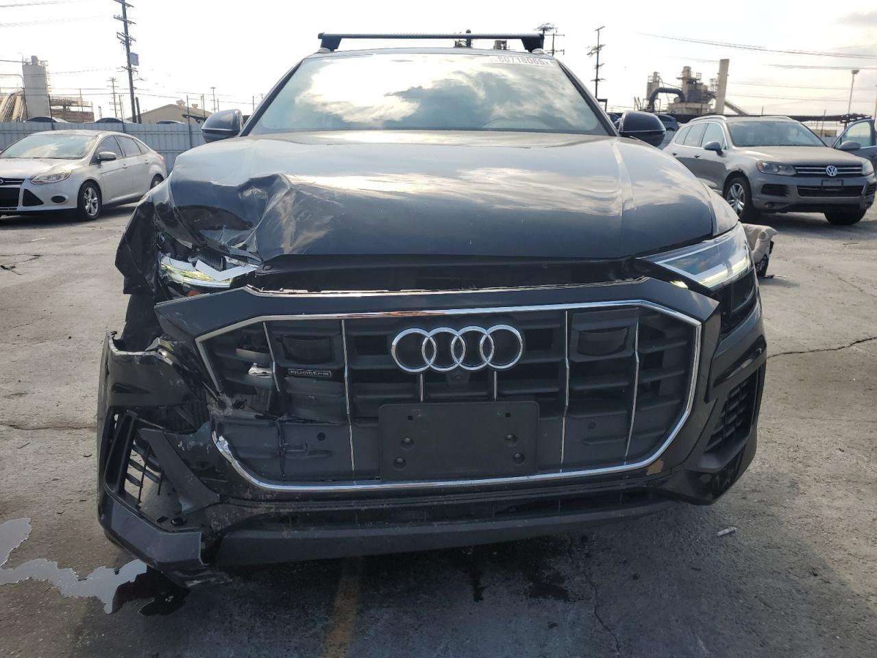 2022 AUDI Q8