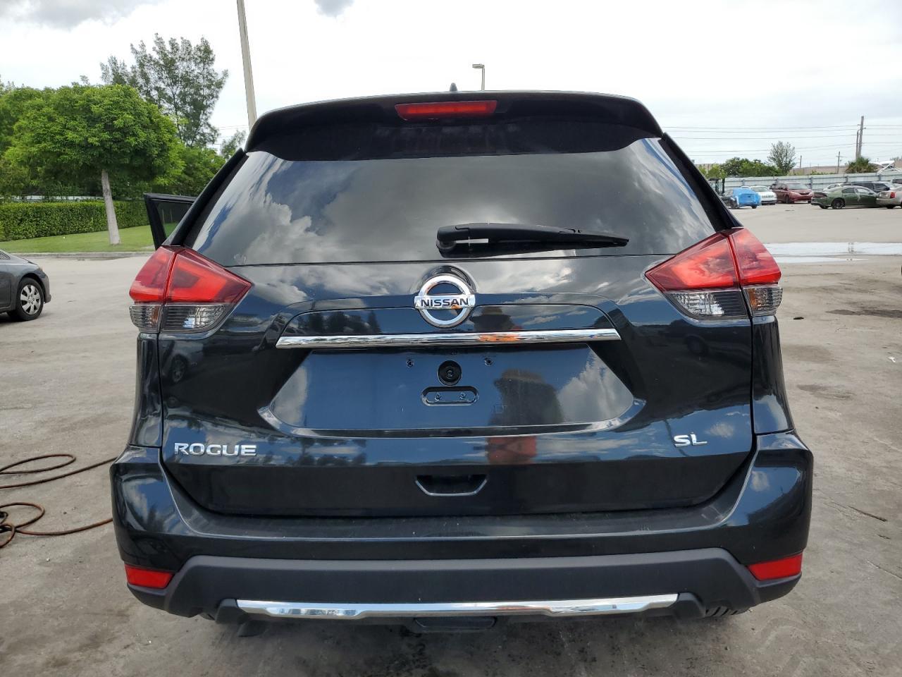 2018 NISSAN ROGUE