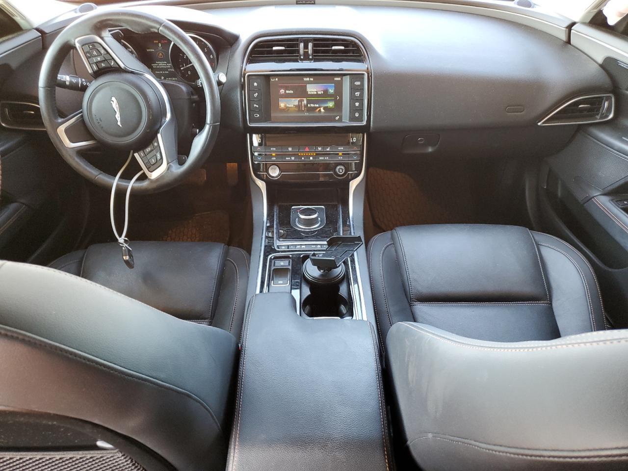 2018 JAGUAR XE