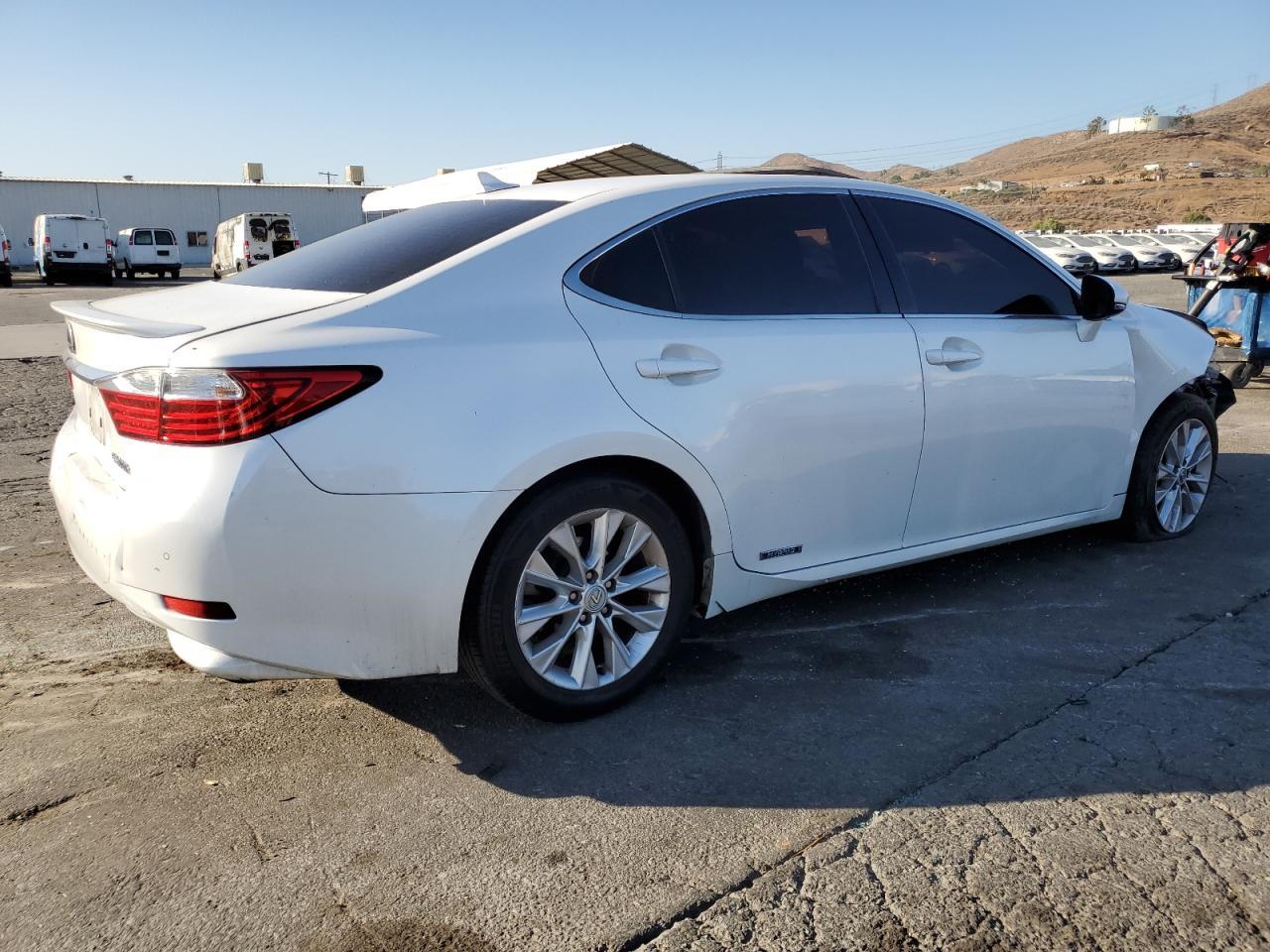 2014 LEXUS ES 300H