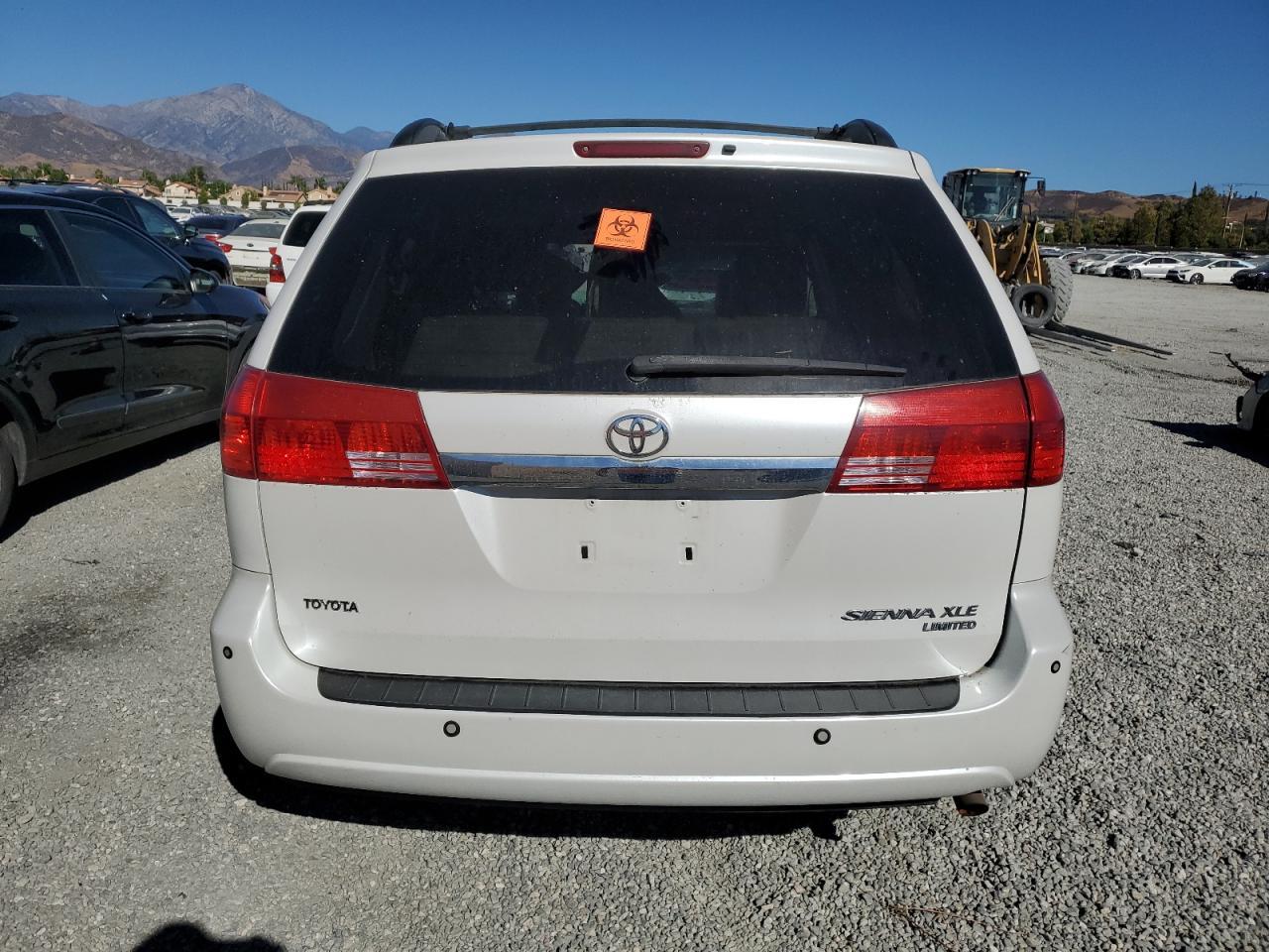 2005 TOYOTA SIENNA