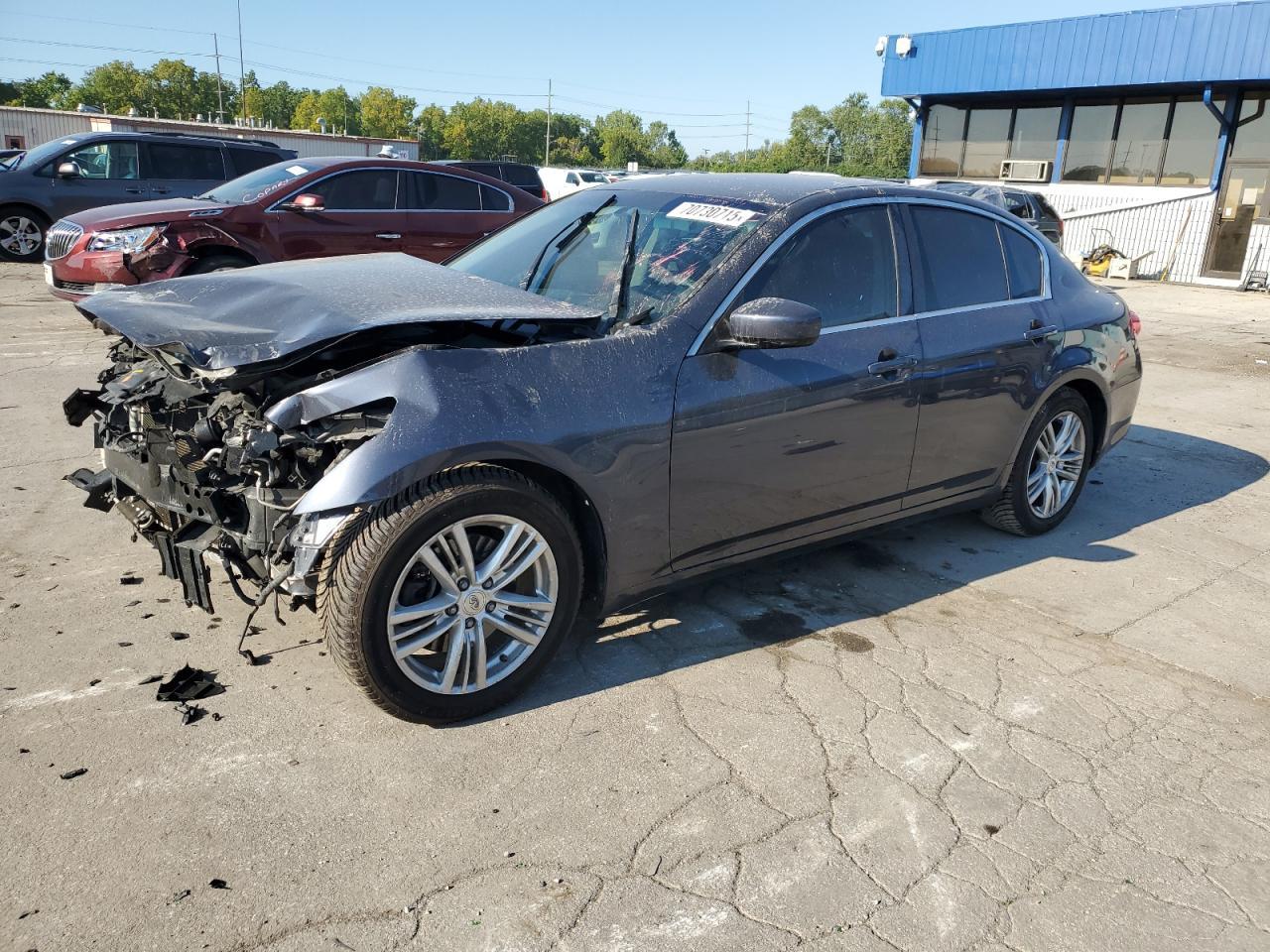 2011 INFINITI G37