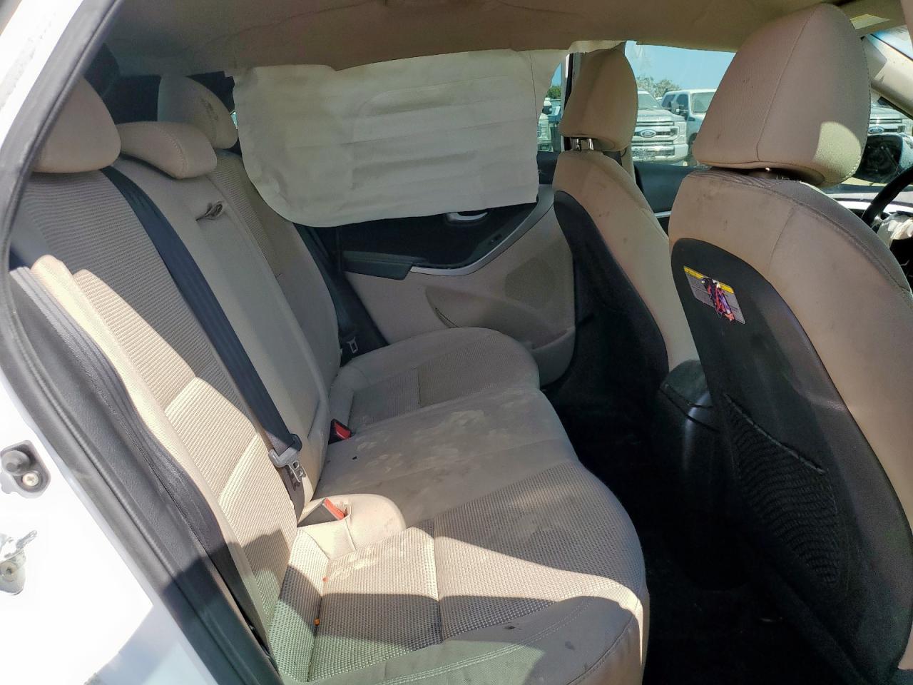 2013 HYUNDAI ELANTRA