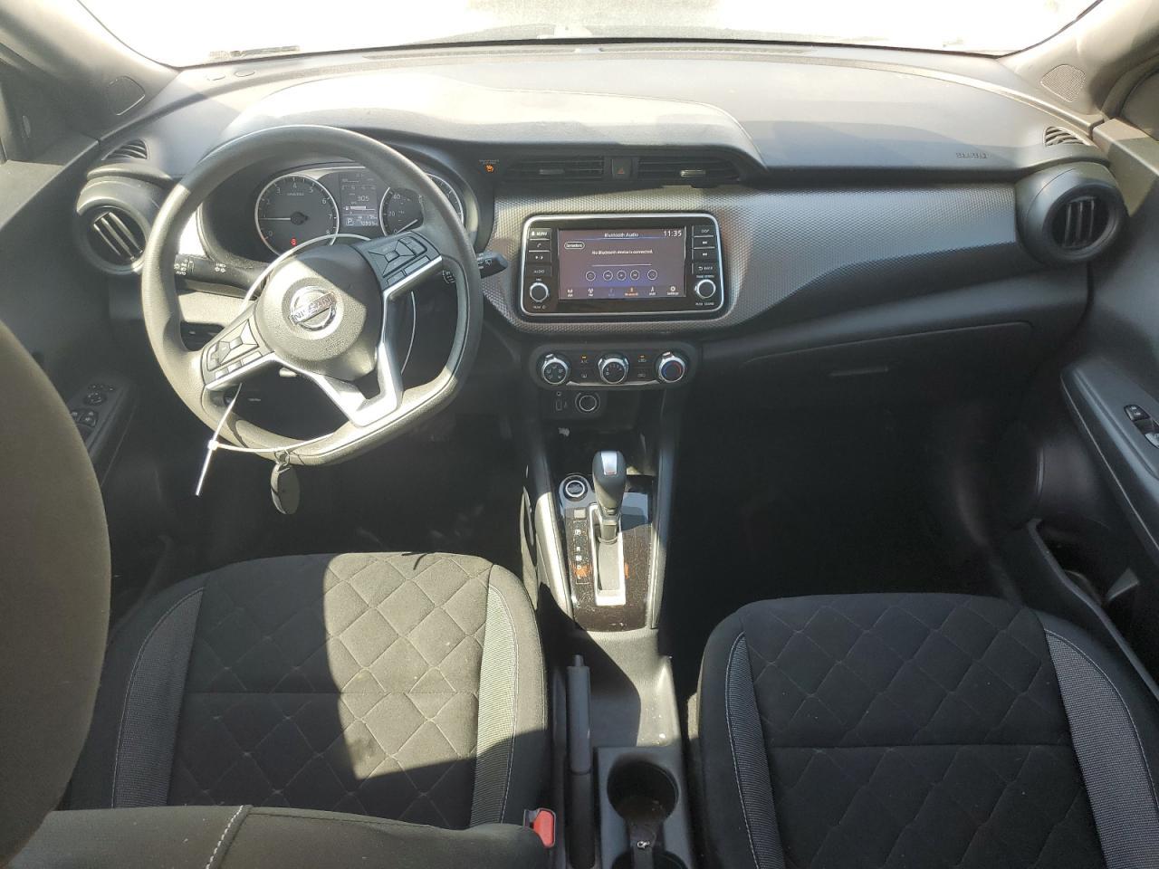 2020 NISSAN KICKS
