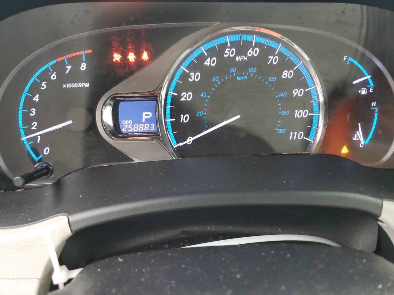 2011 TOYOTA SIENNA