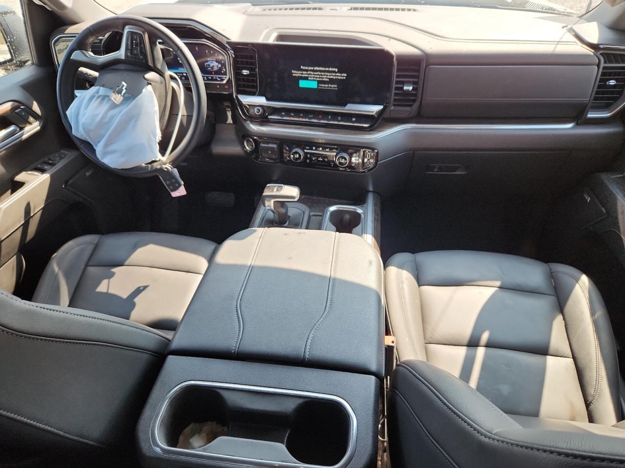 2024 CHEVROLET Silverado