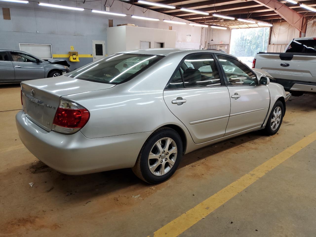 2005 TOYOTA CAMRY