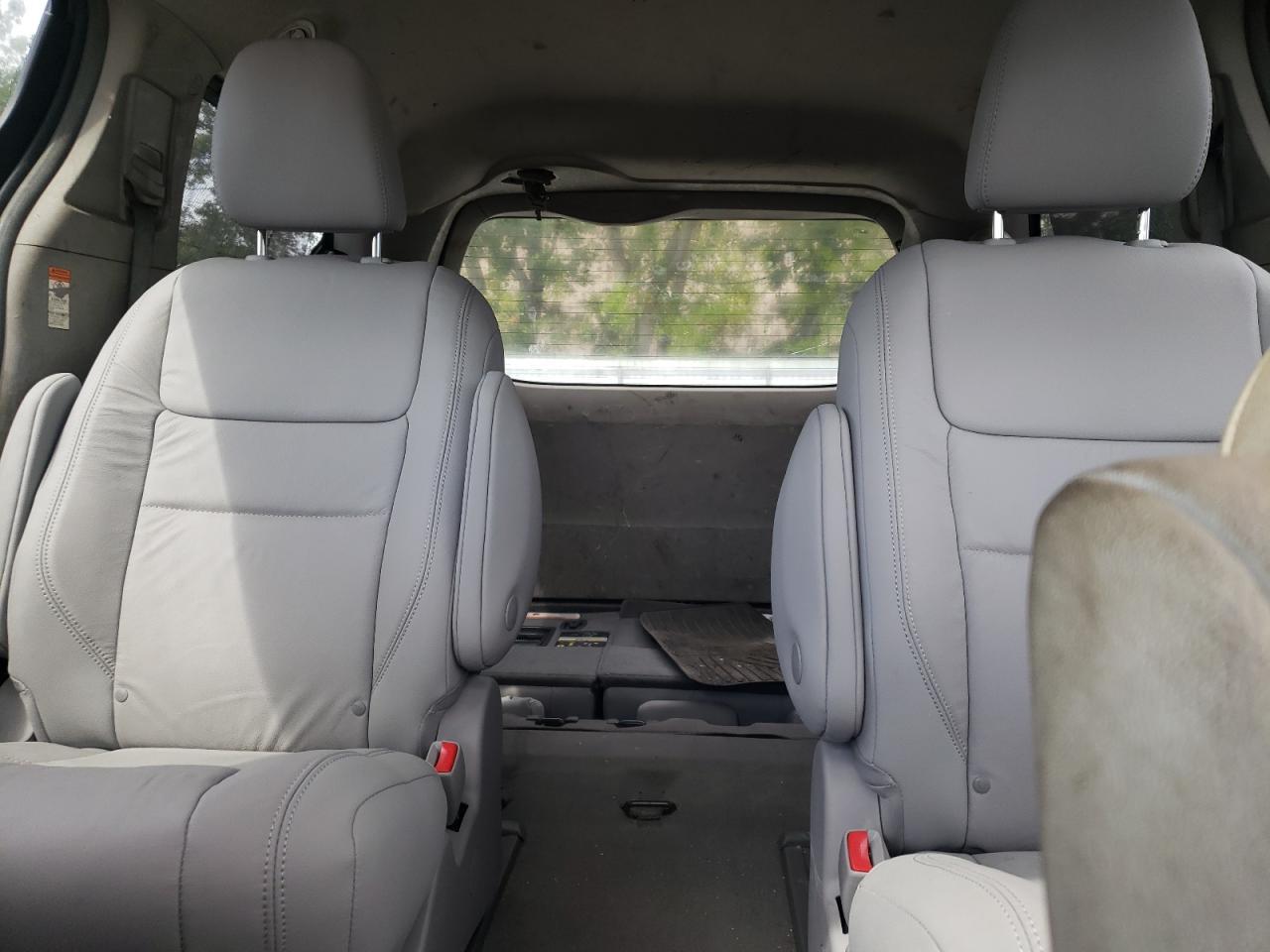 2018 TOYOTA SIENNA