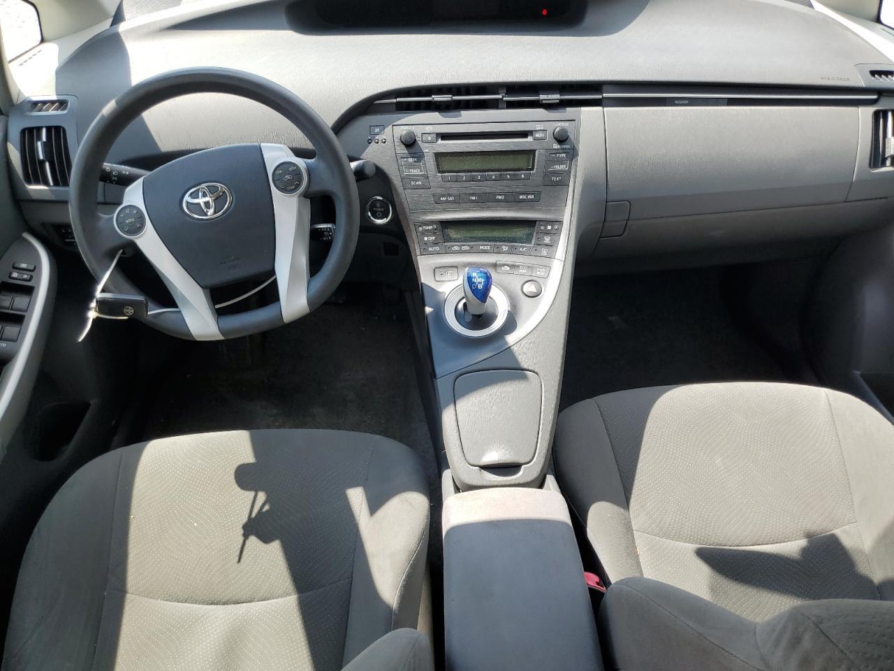 2010 TOYOTA PRIUS