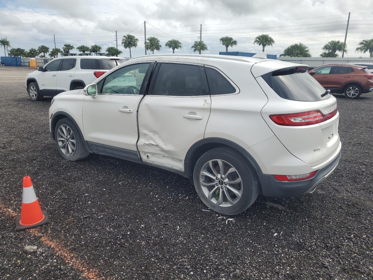2015 LINCOLN MKC