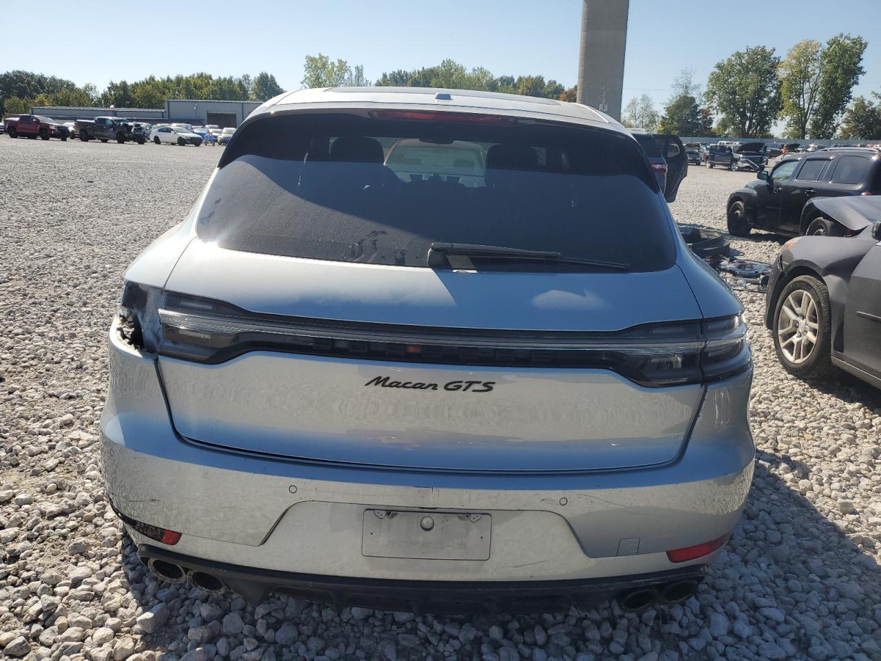 2020 PORSCHE Macan