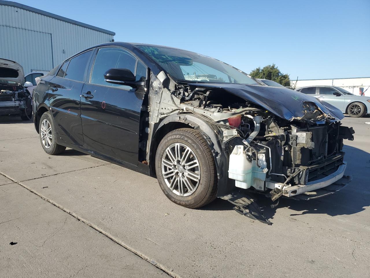 2016 TOYOTA PRIUS