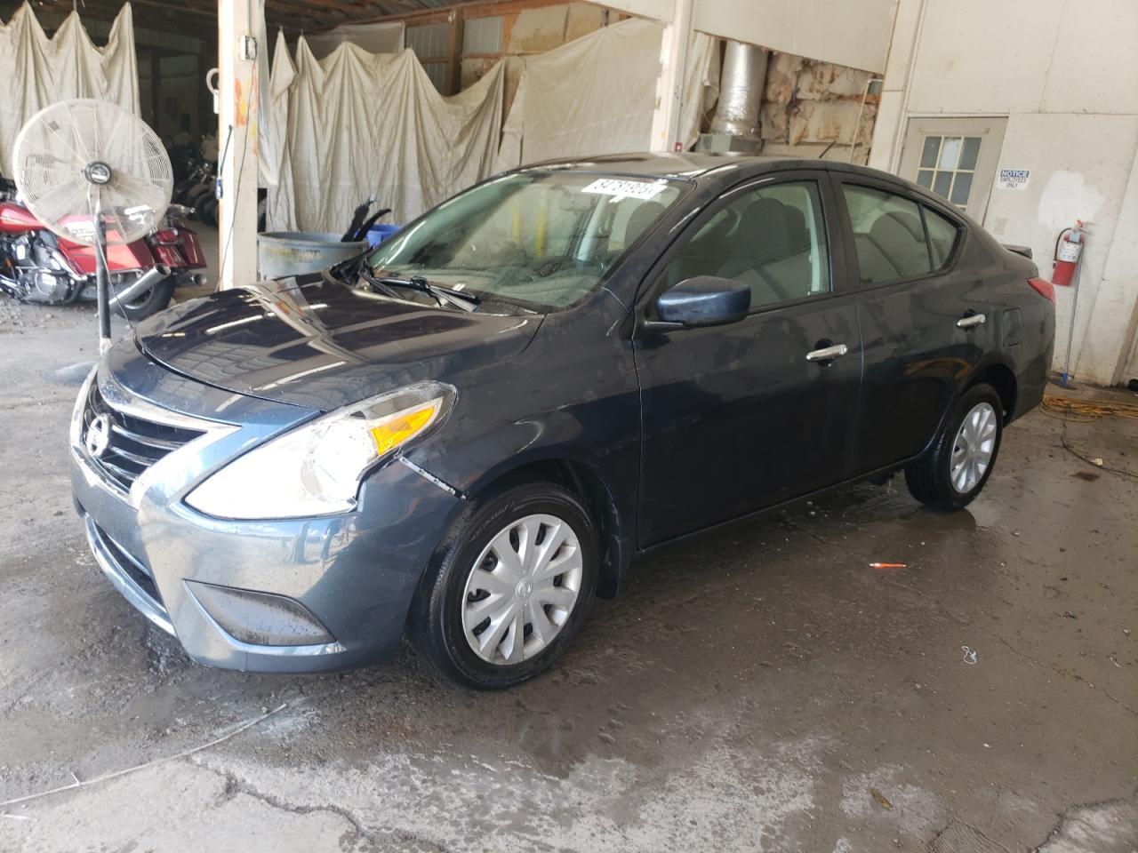 2017 NISSAN VERSA