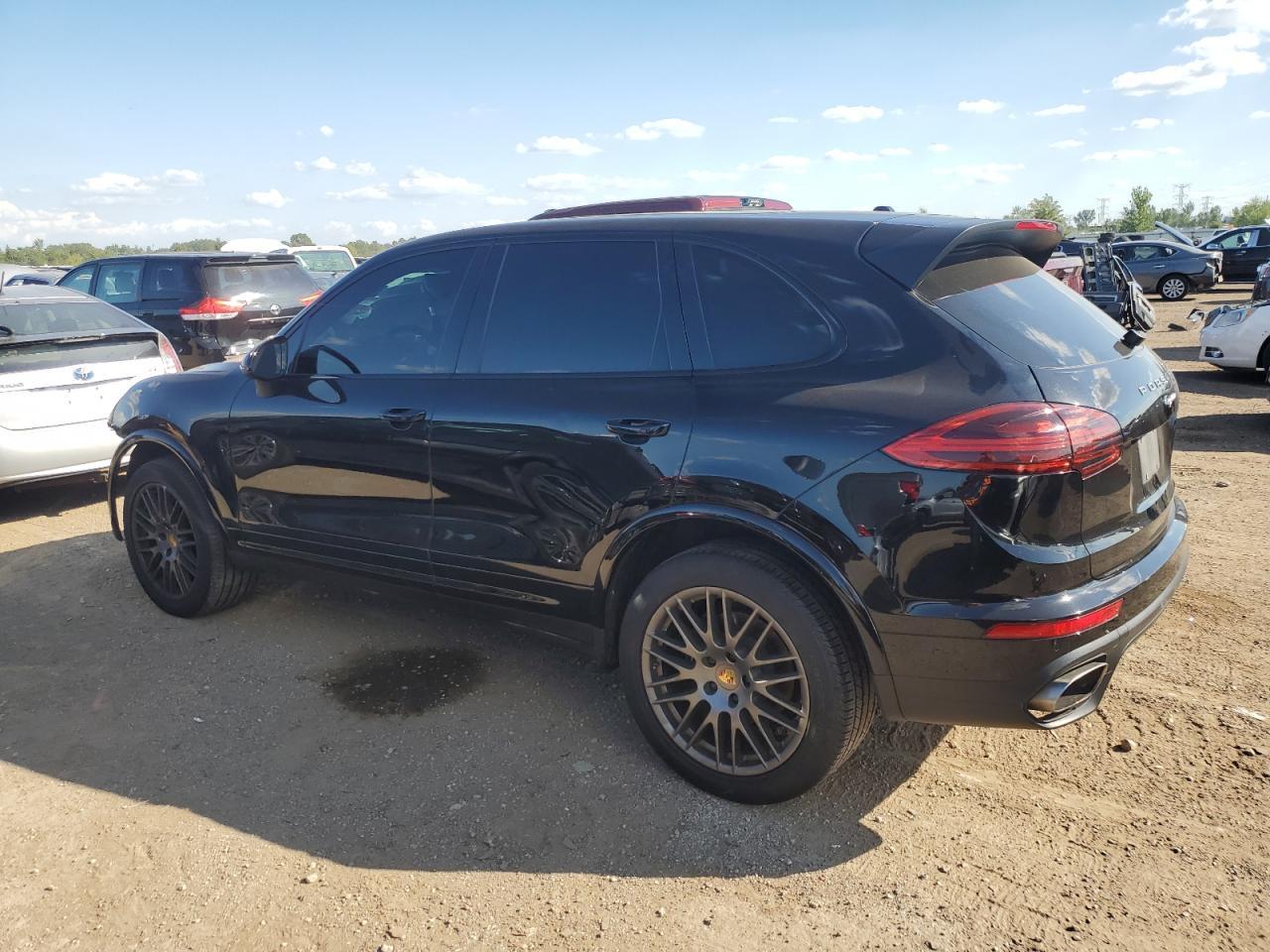 2017 PORSCHE CAYENNE