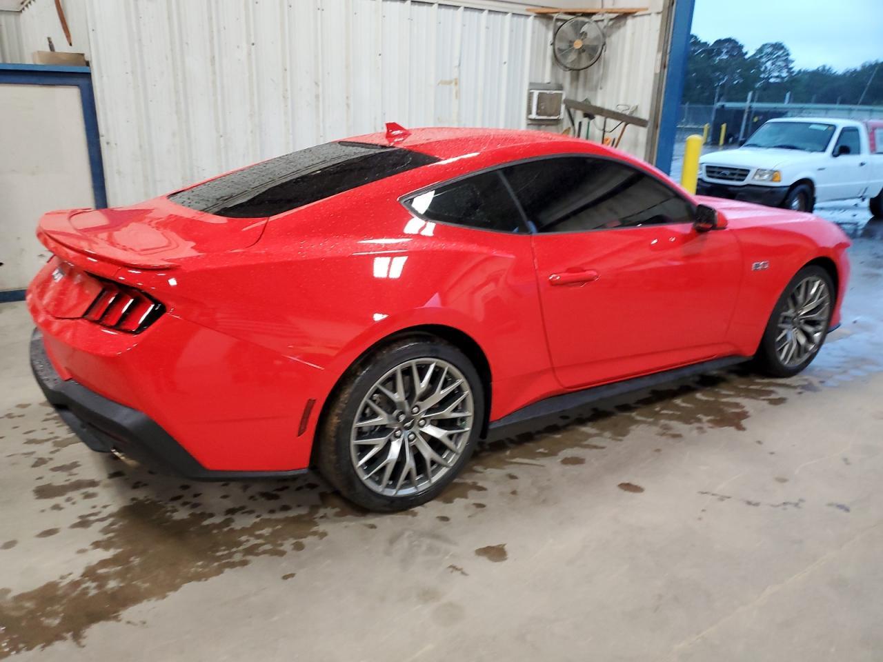 2025 FORD MUSTANG
