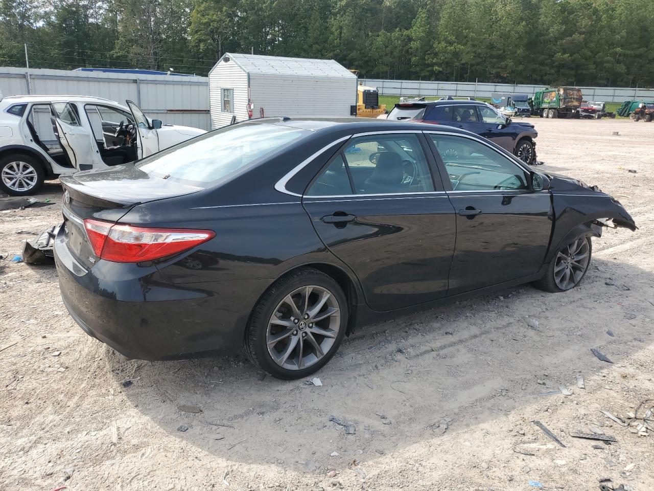 2015 TOYOTA CAMRY