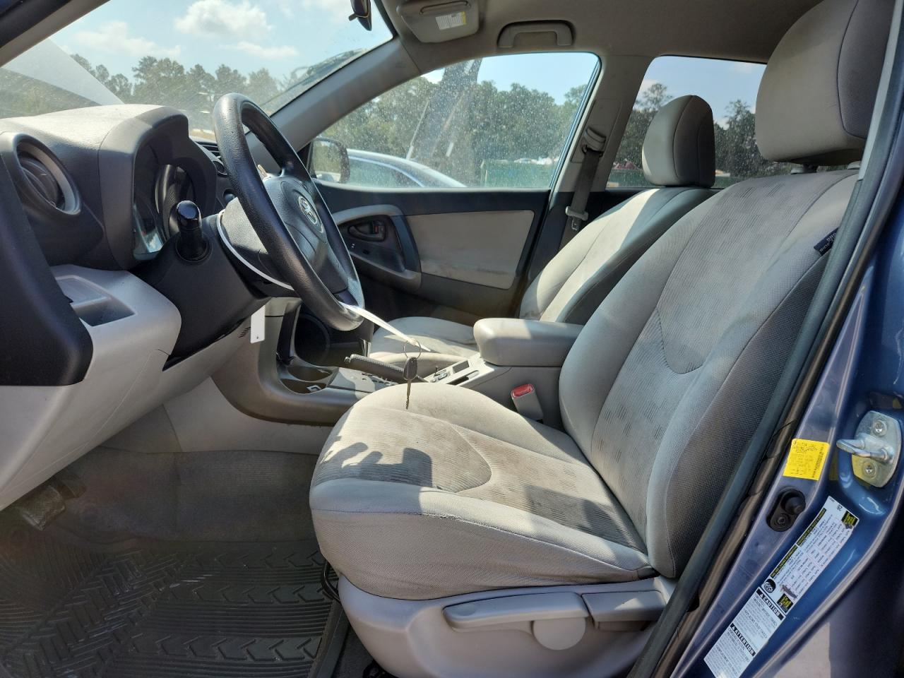 2011 TOYOTA RAV4