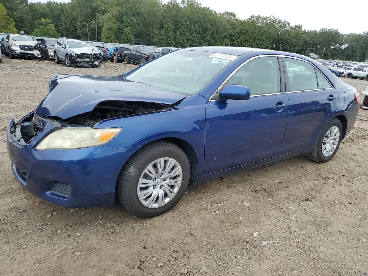 2011 TOYOTA CAMRY
