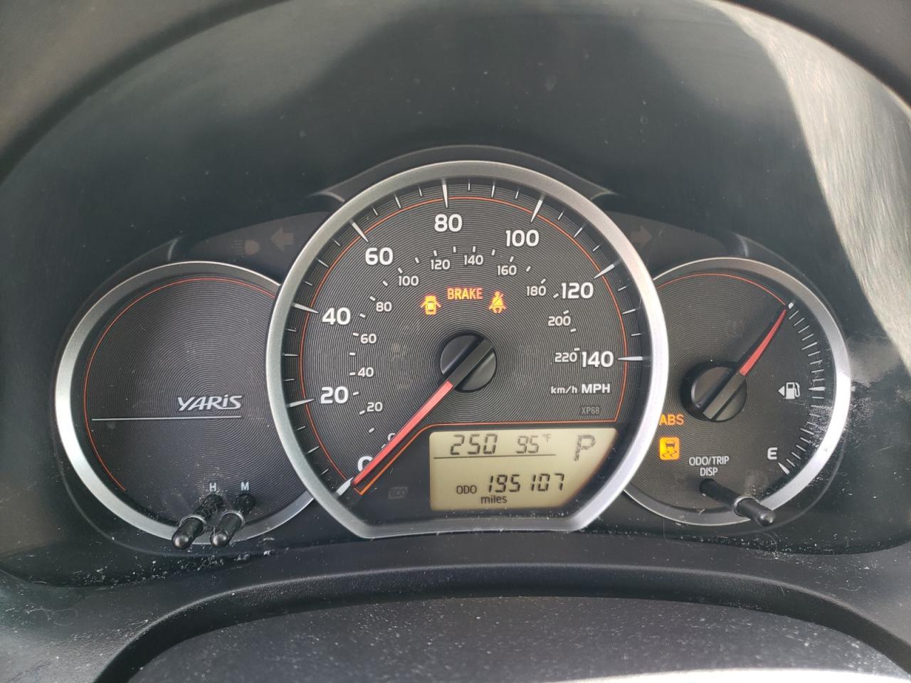 2012 TOYOTA YARIS