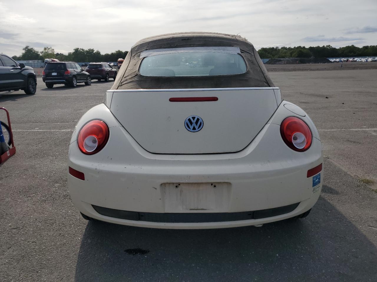 2009 VOLKSWAGEN Beetle